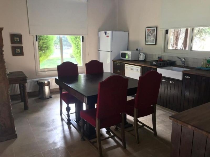 Villa auf riesigem Grundstück in Limassol
