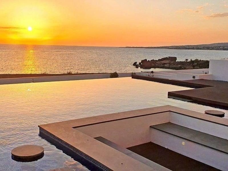 Beachfront Key-Ready Villa in Paphos