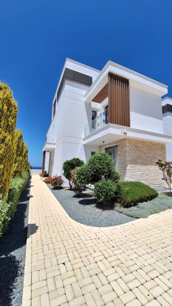 Beachfront Key-Ready Villa in Paphos