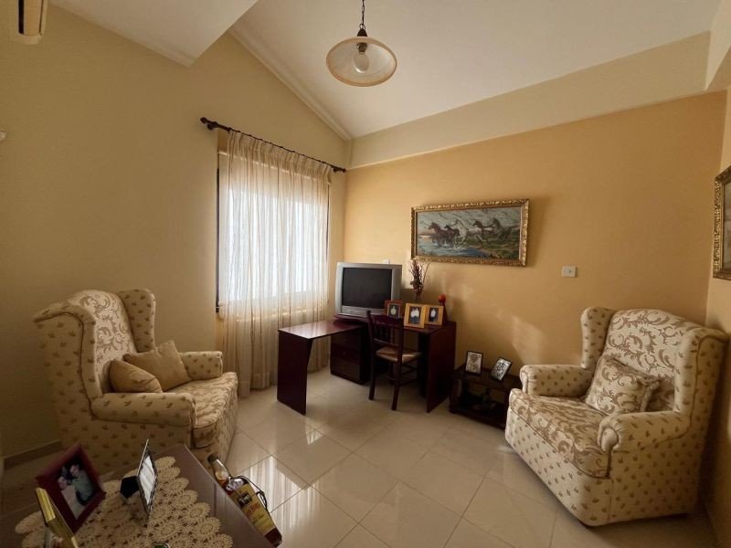 Spacious villa with extra room in Paphos