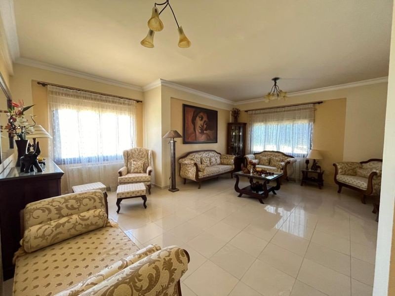 Spacious villa with extra room in Paphos