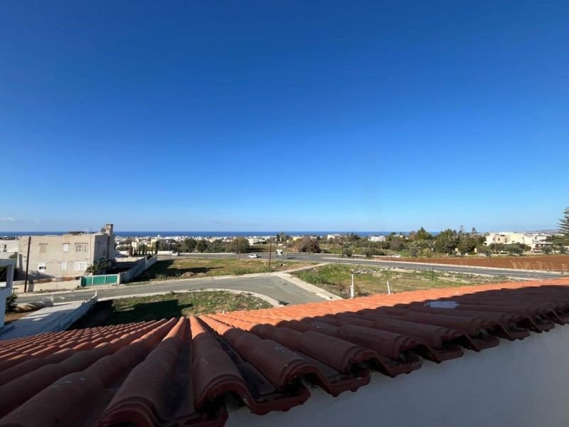 Spacious villa with extra room in Paphos