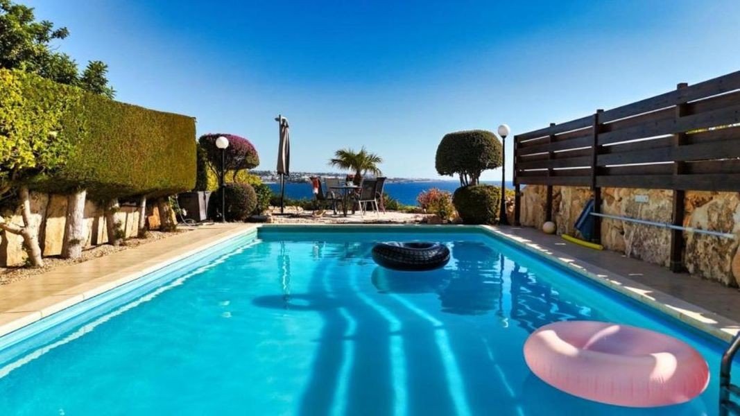 Seafront villa with private pool in Paphos