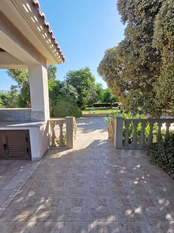 Residenz auf einem 5000m2 Grundstück in Paphos
