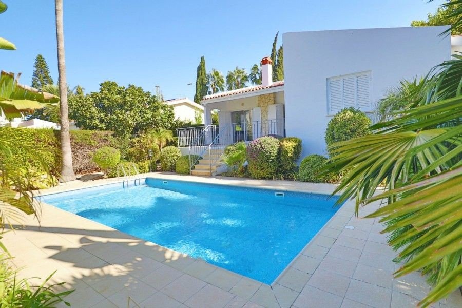 Bungalow in der Nähe eines Sandstrandes in Paphos