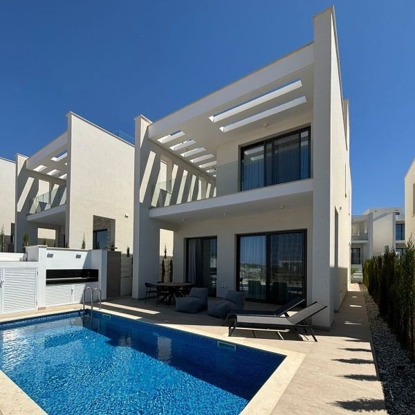 Villa in seaside development in Paphos