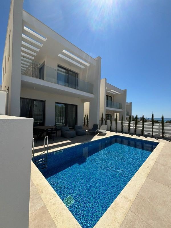 Villa in seaside development in Paphos