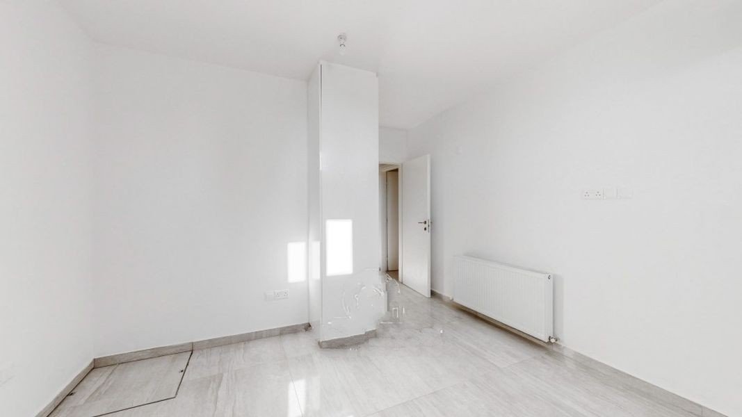 Sea front villa close amenities in Paphos