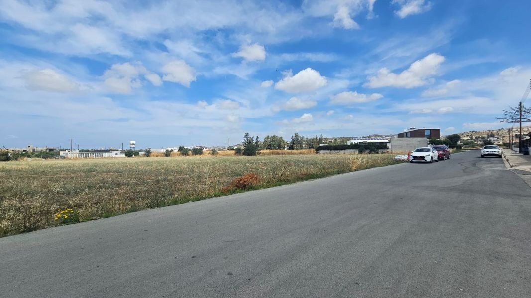 Villa close Golf& Lumio School in Paphos