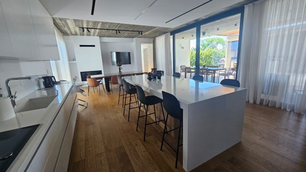 Moderner Bungalow mit optionalem Pool in Paphos