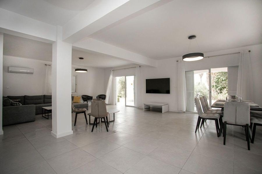 Geräumige Villa am Sandstrand