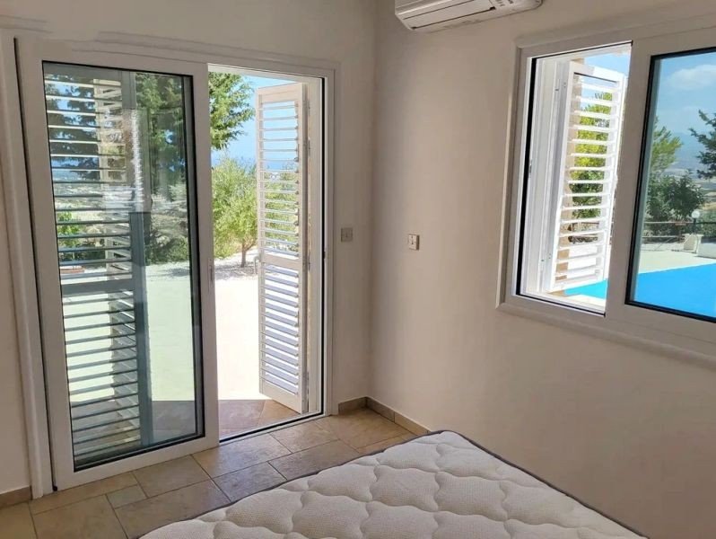Seaview Bungalow on Large Plot in Polis