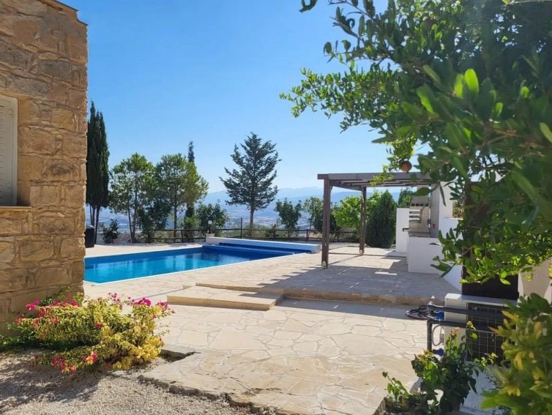 Seaview Bungalow on Large Plot in Polis