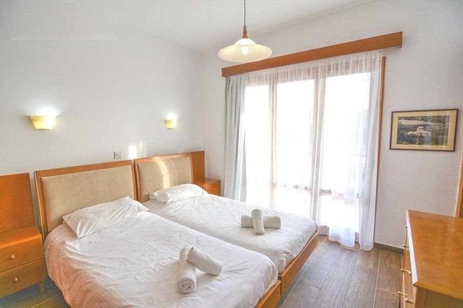 Private Bungalow on Large Plot in Polis
