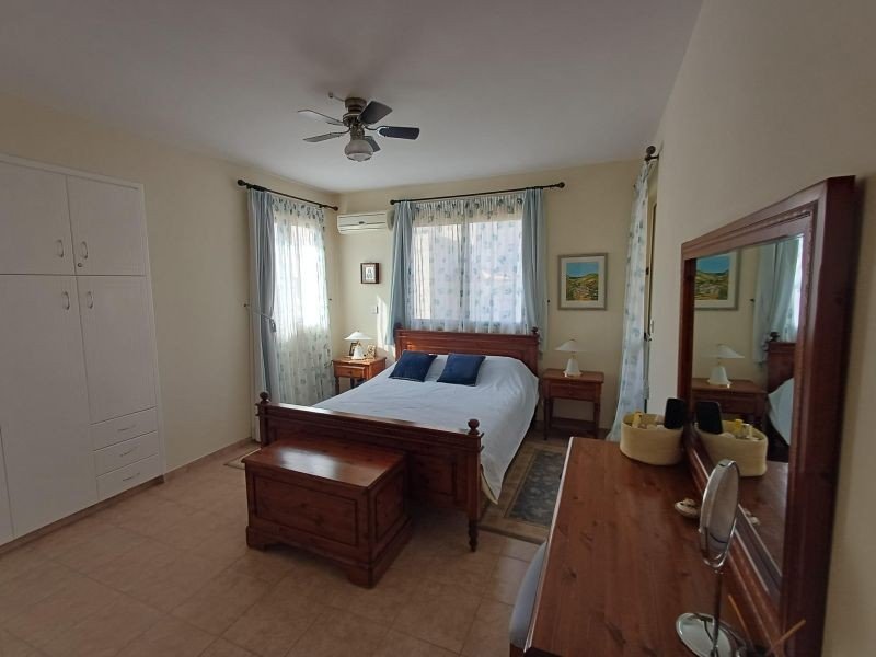 Spacious Apartment close to Sea in Paphos