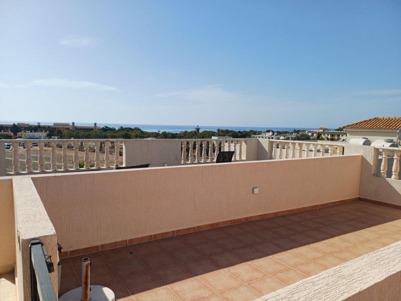 Spacious Apartment close to Sea in Paphos
