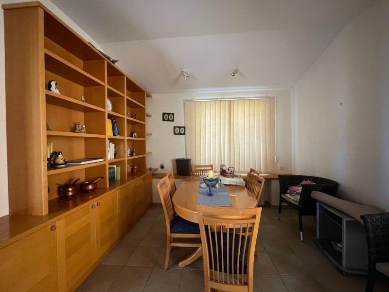 Villa on 2,642 m² Plot with Sea View in Paphos