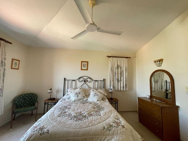 Villa on 2,642 m² Plot with Sea View in Paphos