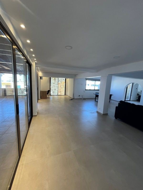 Gebäude– Bürofläche im Zentrum von Paphos