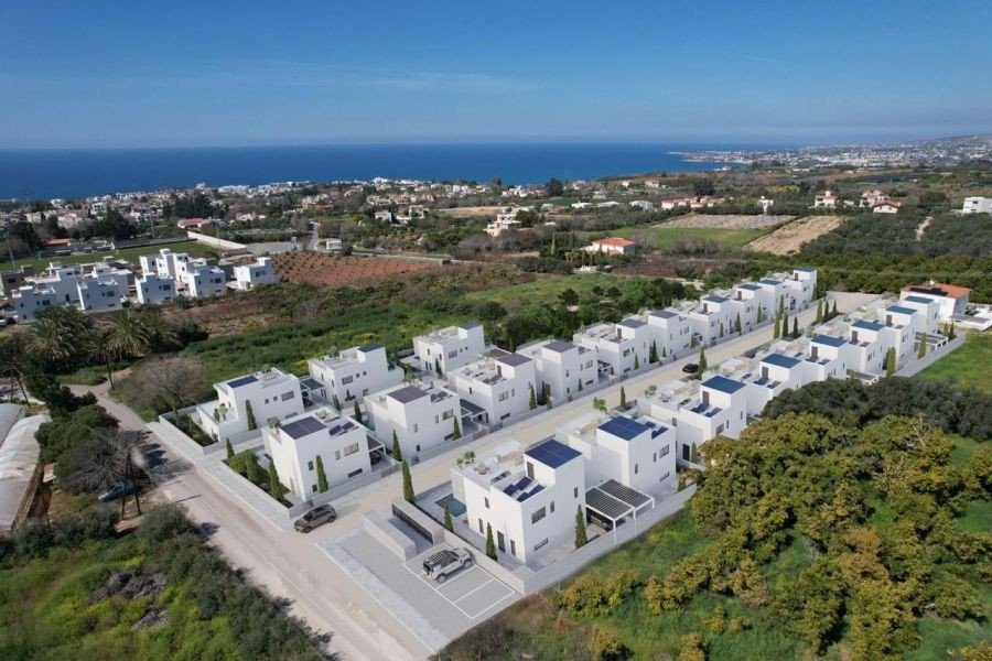 Villa with Roof Terrace with Sea Views in Paphos