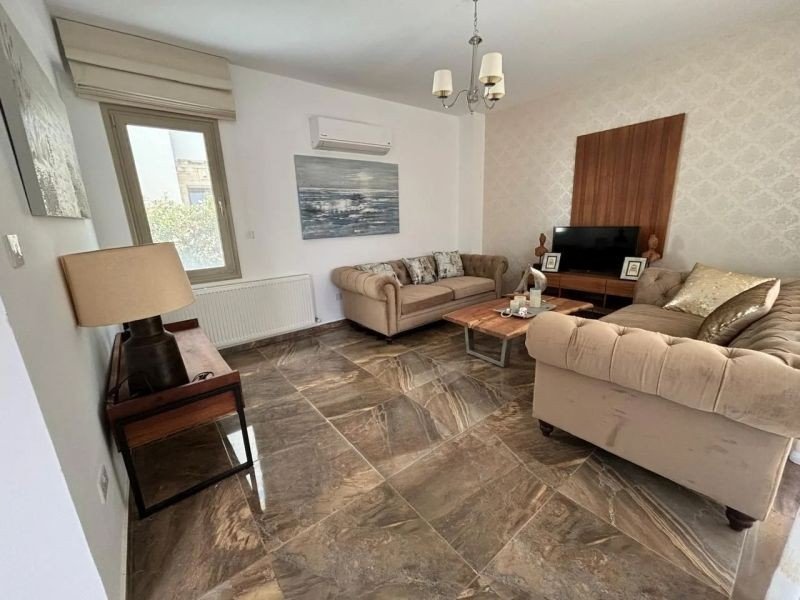 Villa nur 150 m vom Meer in Paphos