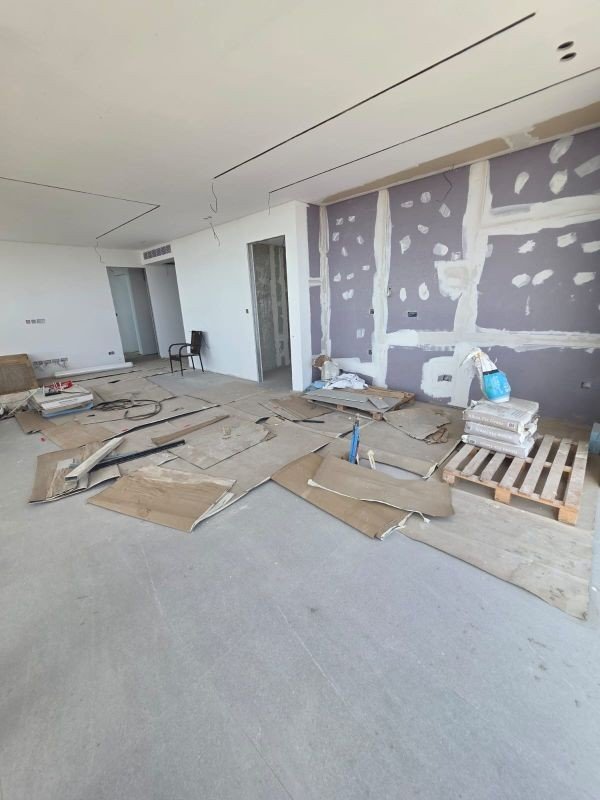 Penthouse close to Mall and University in Paphos
