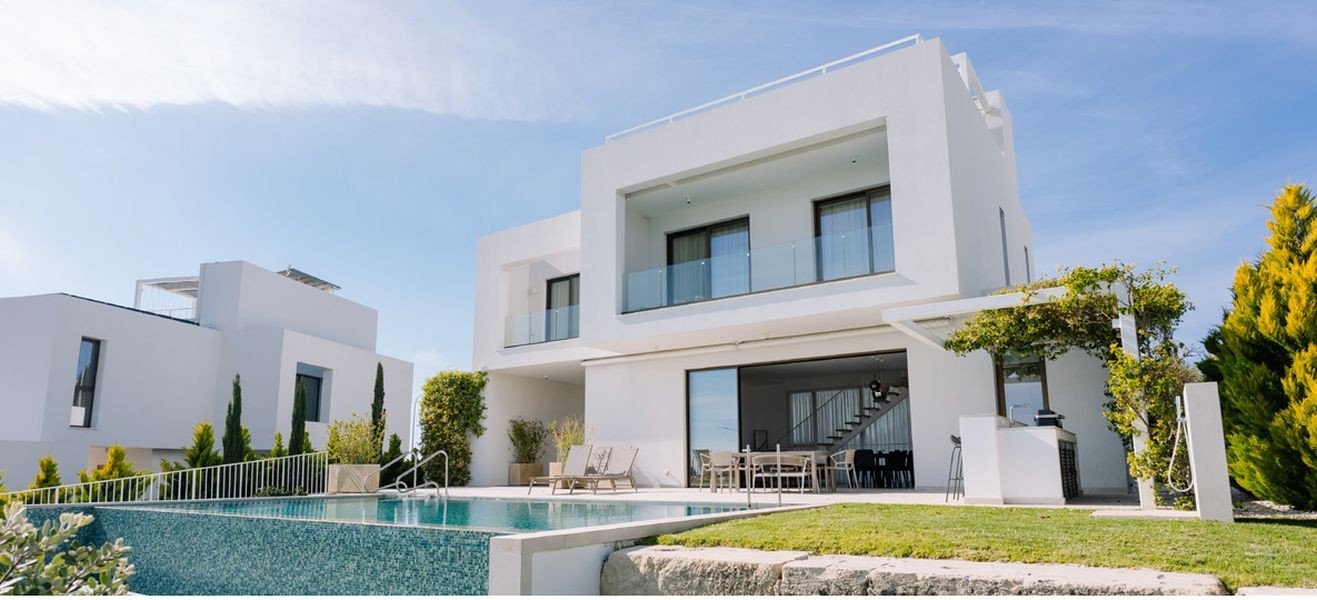 Villa with Roofterrace in Gated Family Complex in Paphos