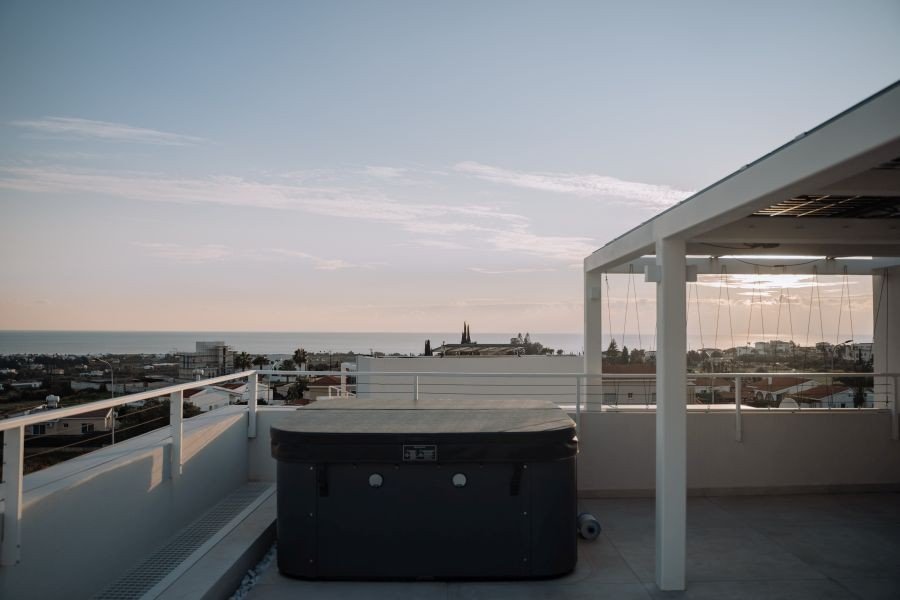 Villa with Roofterrace in Gated Family Complex in Paphos
