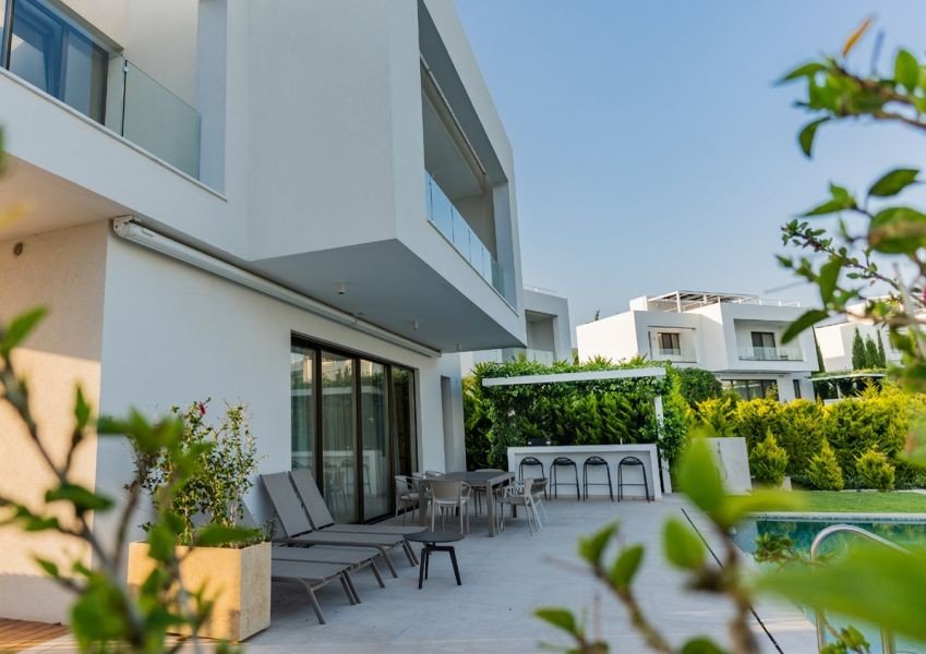 Villa with Roofterrace in Gated Family Complex in Paphos