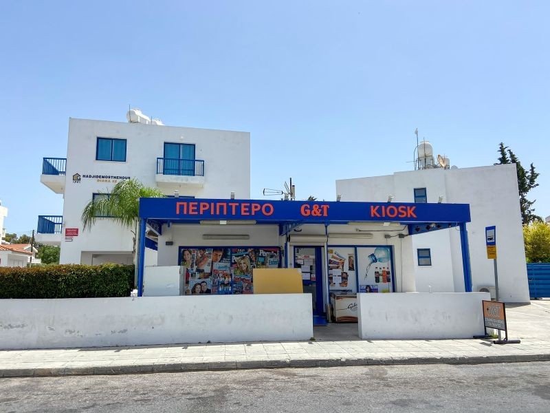 Renovated Top‑Floor Apartment in Universal, Paphos