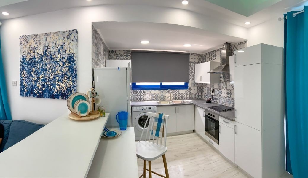 Renovated Top‑Floor Apartment in Universal, Paphos