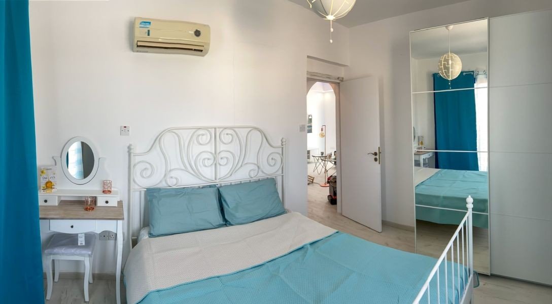 Renovated Top‑Floor Apartment in Universal, Paphos