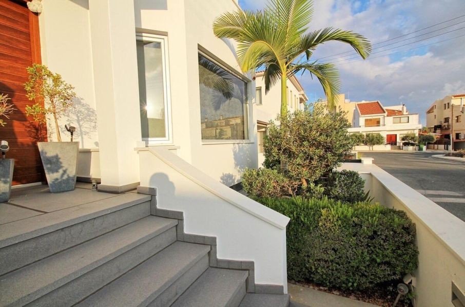 Villa Near BlueCross Hospital in Paphos