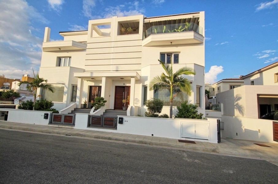 Villa Near BlueCross Hospital in Paphos