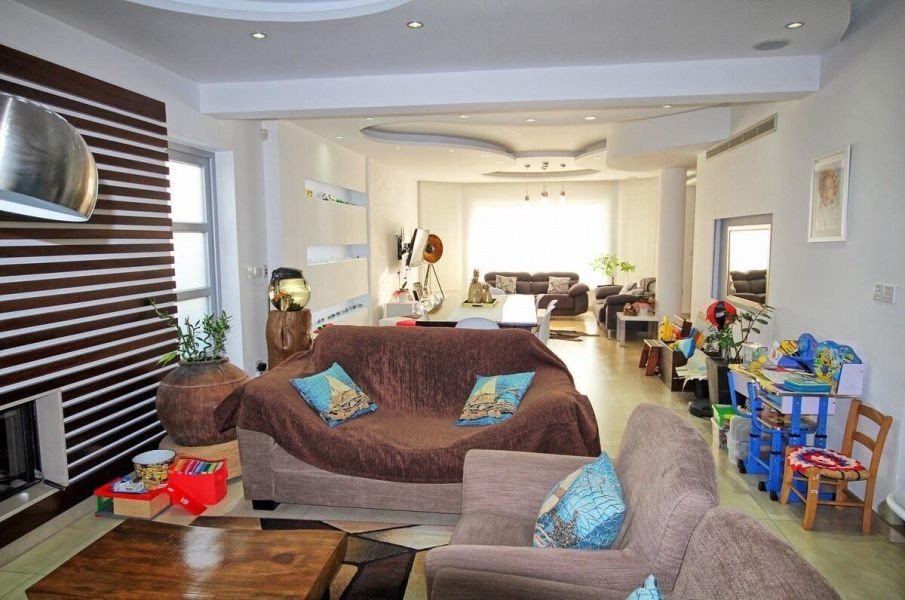 Villa Near BlueCross Hospital in Paphos