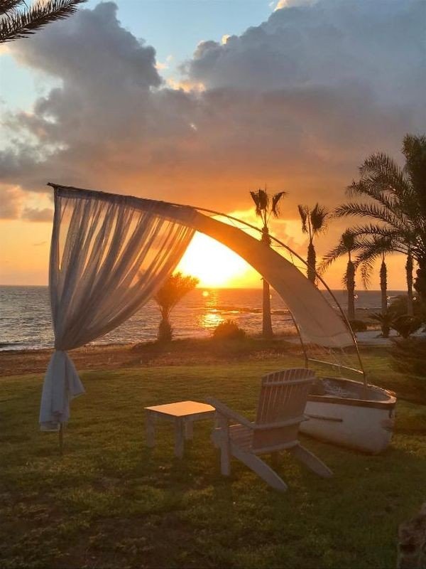 Beachfront villa on large plot in Paphos