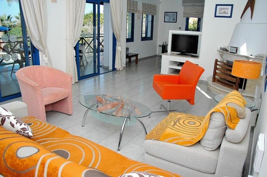 Beachfront villa on large plot in Paphos