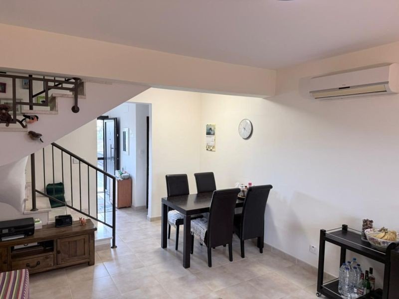 Reihenhaus in einer geschlossenen Wohnanlage nahe dem Meer in Paphos