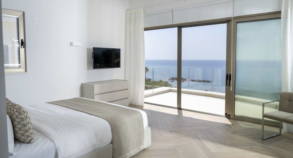 Sea Front Key Ready villa in Paphos