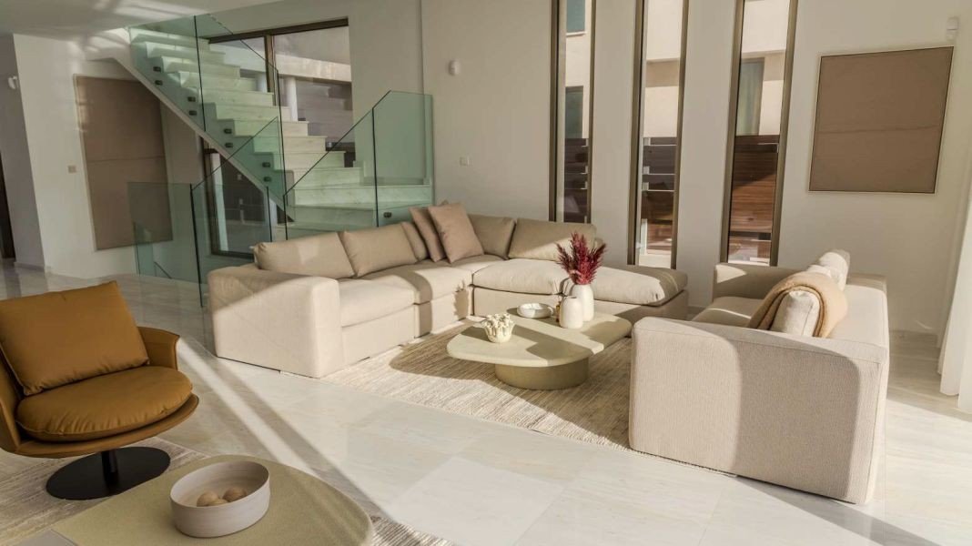 Sea Front Key Ready villa in Paphos