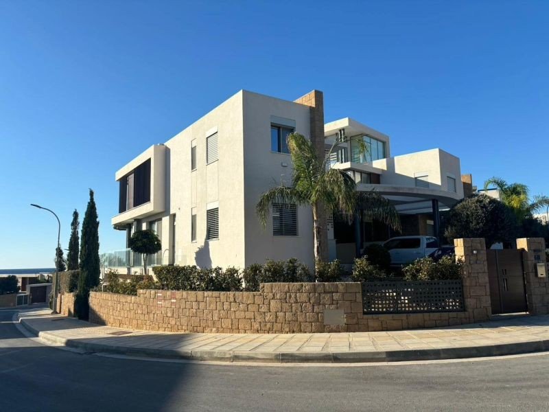 Coastal Modern Sea View Villa in Paphos