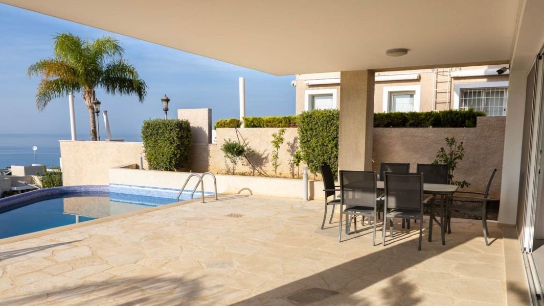 Villa mit Meerblick 300m vom Meer in Paphos