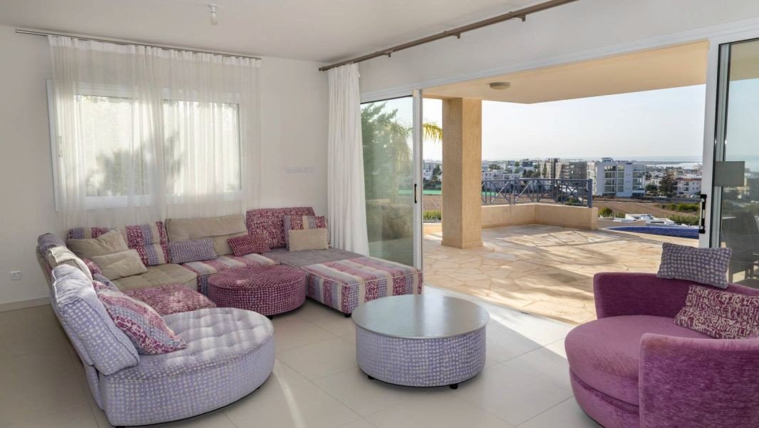 Villa mit Meerblick 300m vom Meer in Paphos
