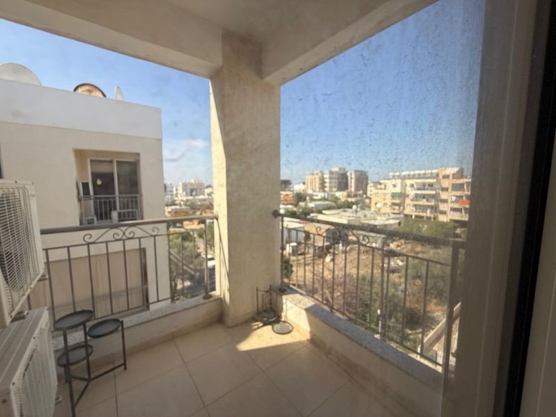 Penthouse mit großer Terrasse in Pano Paphos