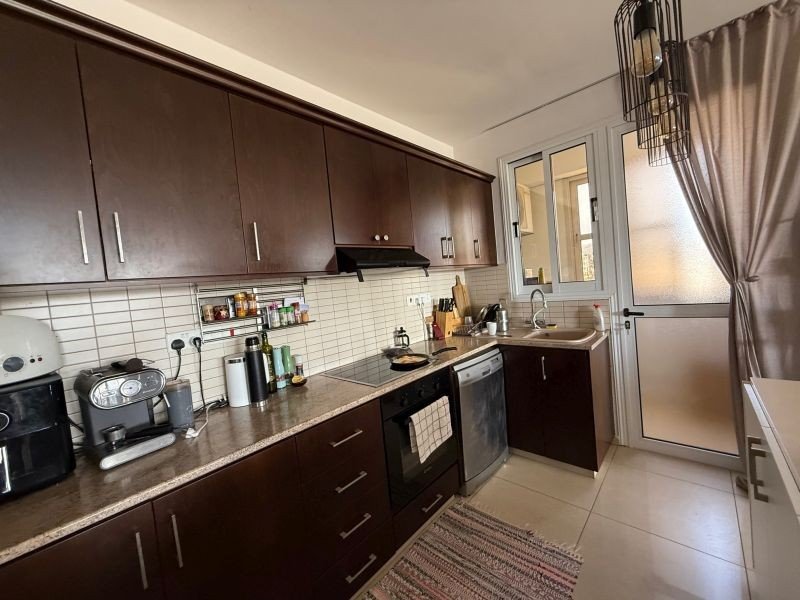 Penthouse mit großer Terrasse in Pano Paphos