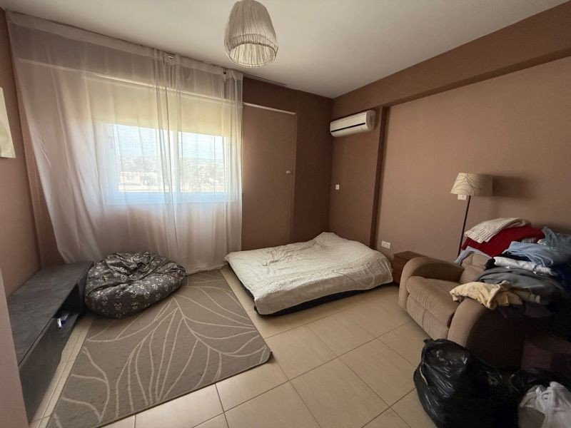 Penthouse mit großer Terrasse in Pano Paphos