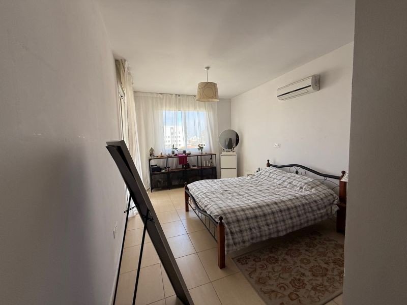 Penthouse mit großer Terrasse in Pano Paphos