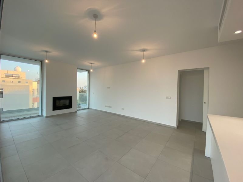Modern apartment near the beach