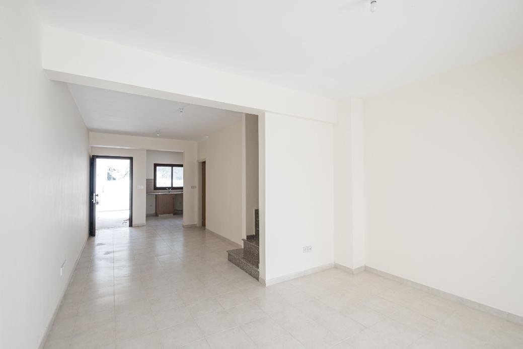 Townhouse in the complex with pool in Paphos