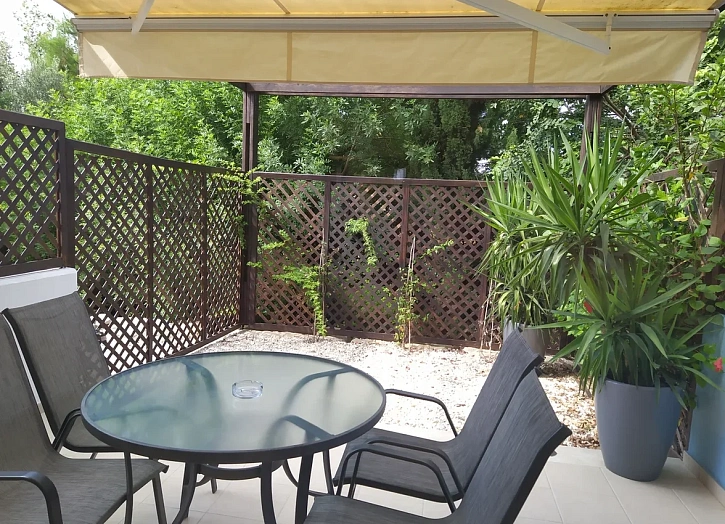Terraced house in Elysia park resort